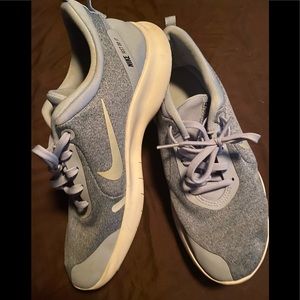 Nike Flex Experience 8